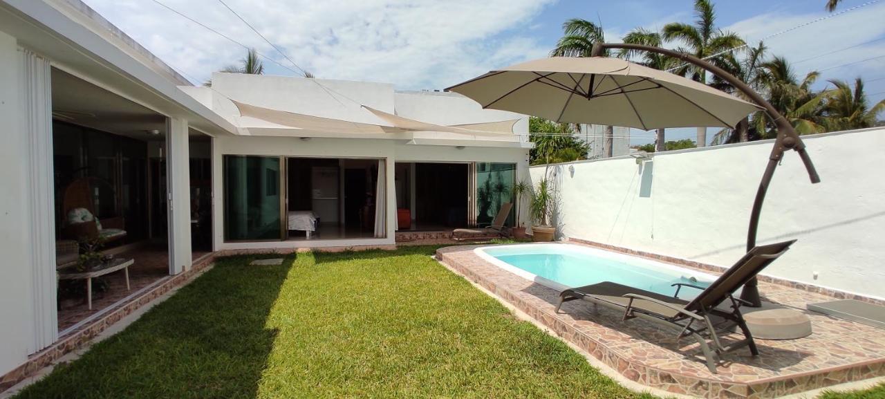 Casa Abril Cozzy Suites Cancún Esterno foto