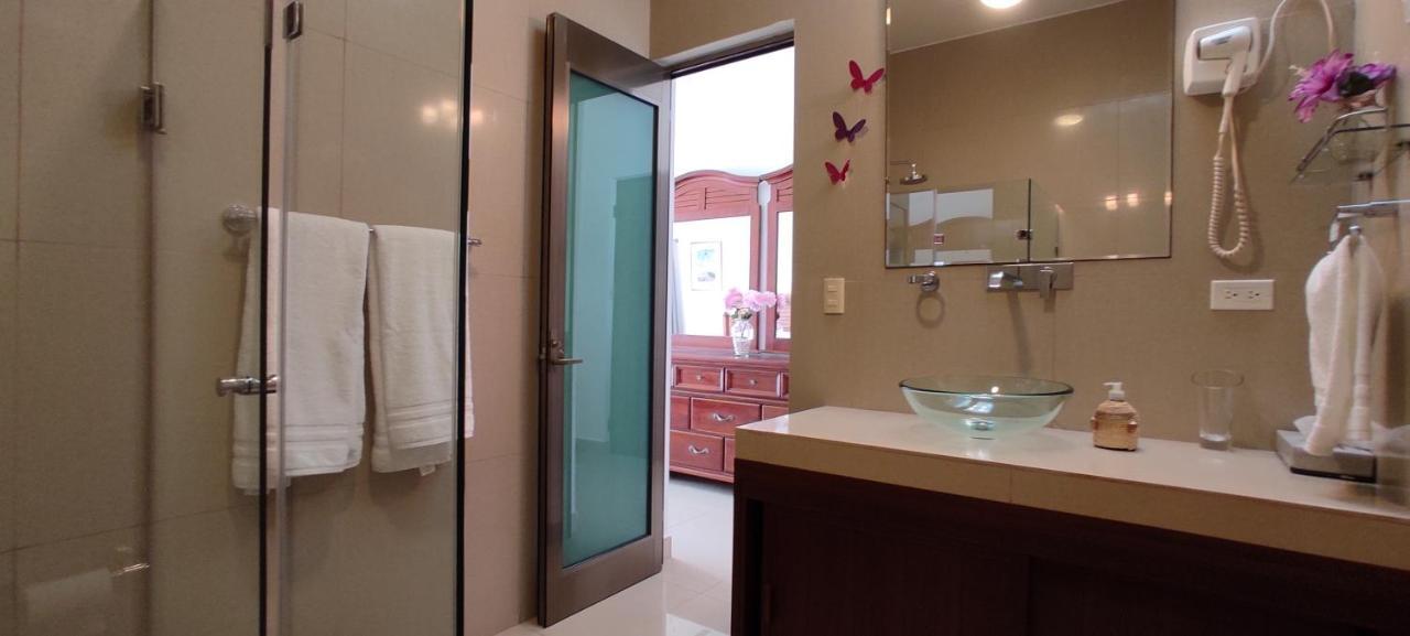 Casa Abril Cozzy Suites Cancún Esterno foto